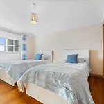 Vakantiehuis Avista Navios - Sea View & Free Parking In *