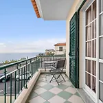 Avista Navios - Sea View & Free Parking In Feriehus *