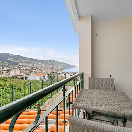 Ferienhaus Avista Navios - Sea View & Free Parking In *