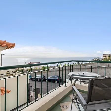 펜션 Avista Navios - Sea View & Free Parking In *