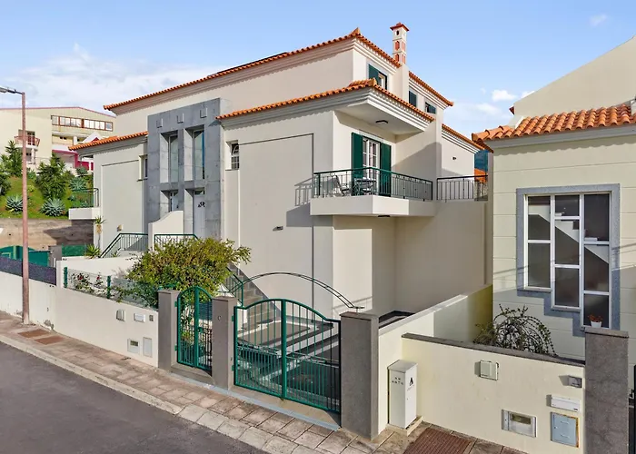 Avista Navios - Sea View & Free Parking In *